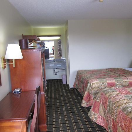 Hospitality Inn Bowmansville ห้อง รูปภาพ