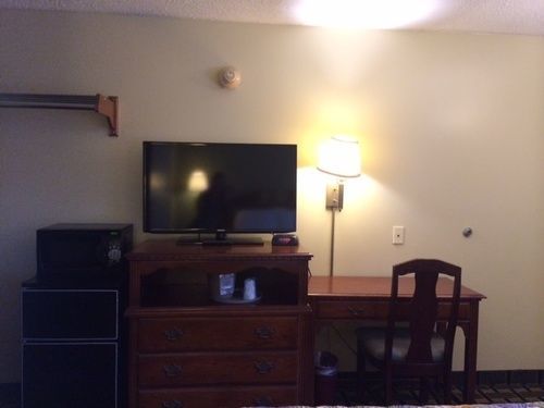 Hospitality Inn Bowmansville ภายนอก รูปภาพ